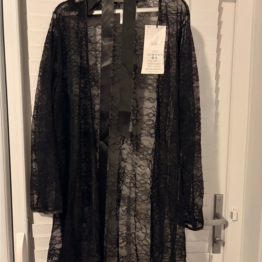 Black Coquette Lace Robe - Picture 3 of 3